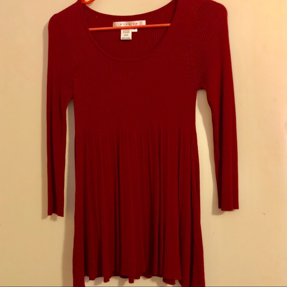 “Red Beauty” Long Blouse/sleeve, body conforming
